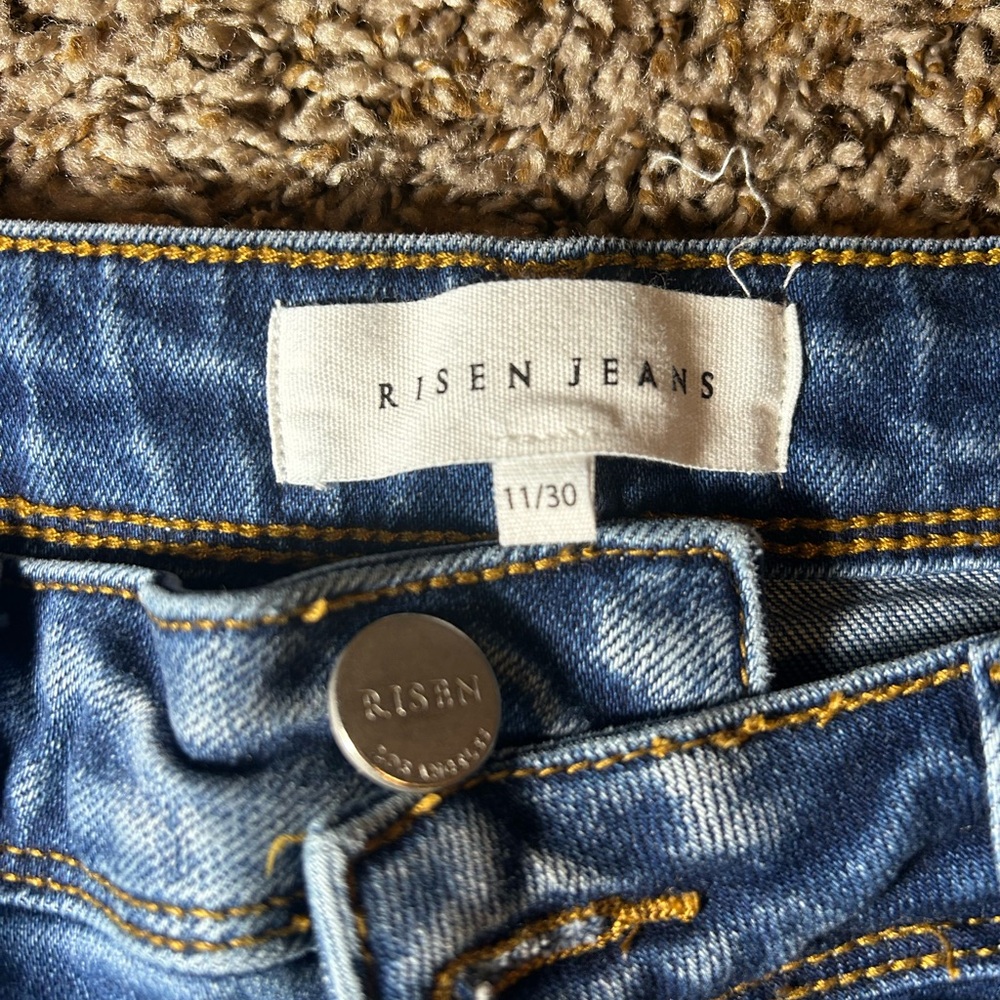 Women's Risen Jeans *Never Worn”